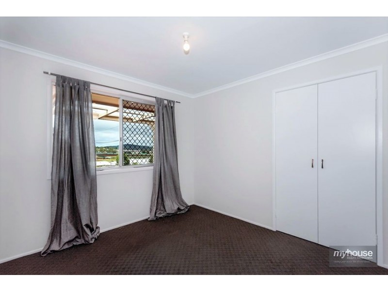 25 Melway Crescent, Harristown QLD 4350