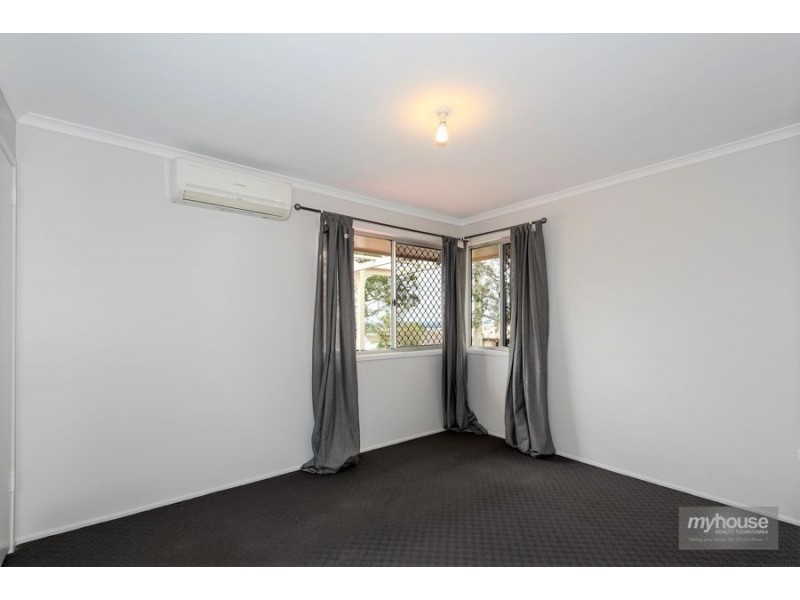 25 Melway Crescent, Harristown QLD 4350