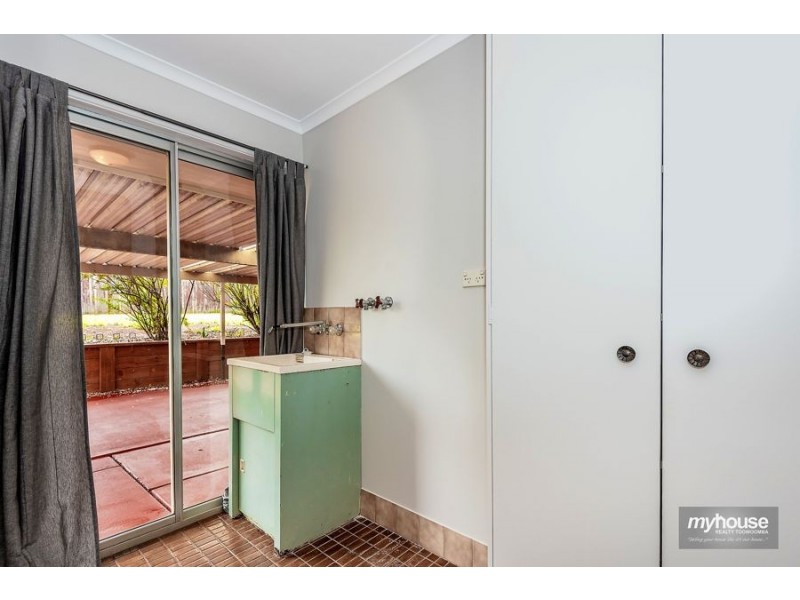 25 Melway Crescent, Harristown QLD 4350