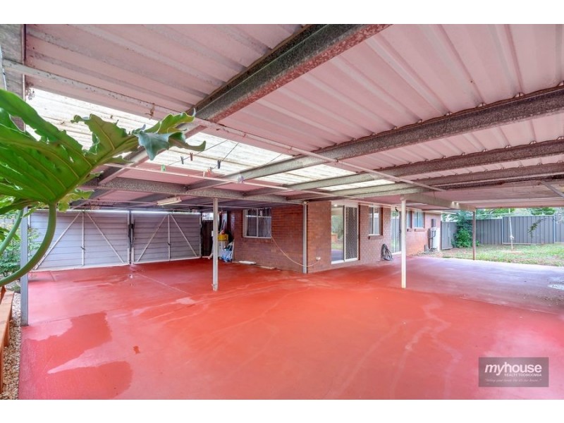 25 Melway Crescent, Harristown QLD 4350