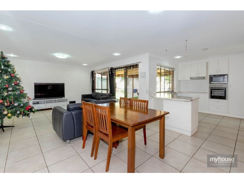 11 Hanna Court, Kearneys Spring QLD 4350