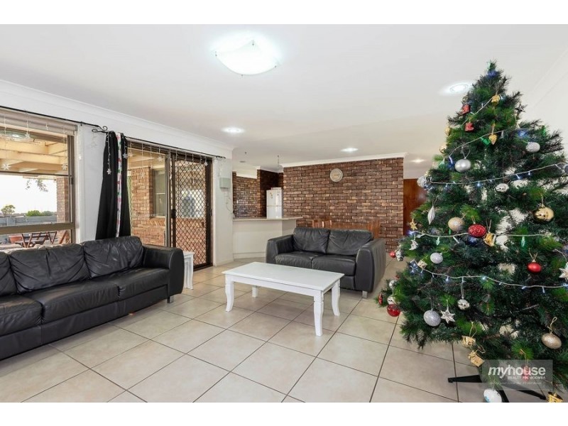 11 Hanna Court, Kearneys Spring QLD 4350