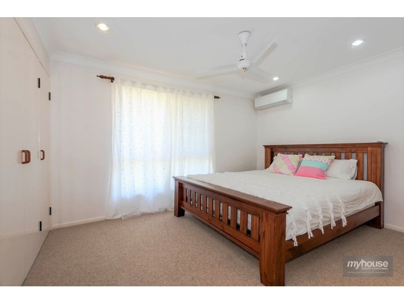 11 Hanna Court, Kearneys Spring QLD 4350