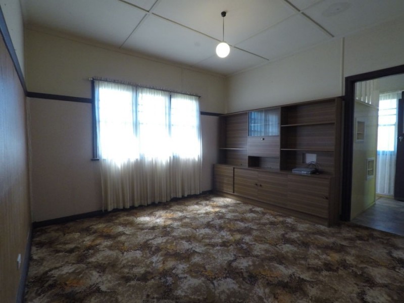 17 Priest Street, Rockville QLD 4350