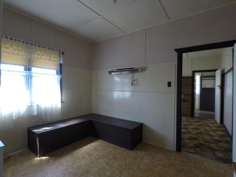 17 Priest Street, Rockville QLD 4350