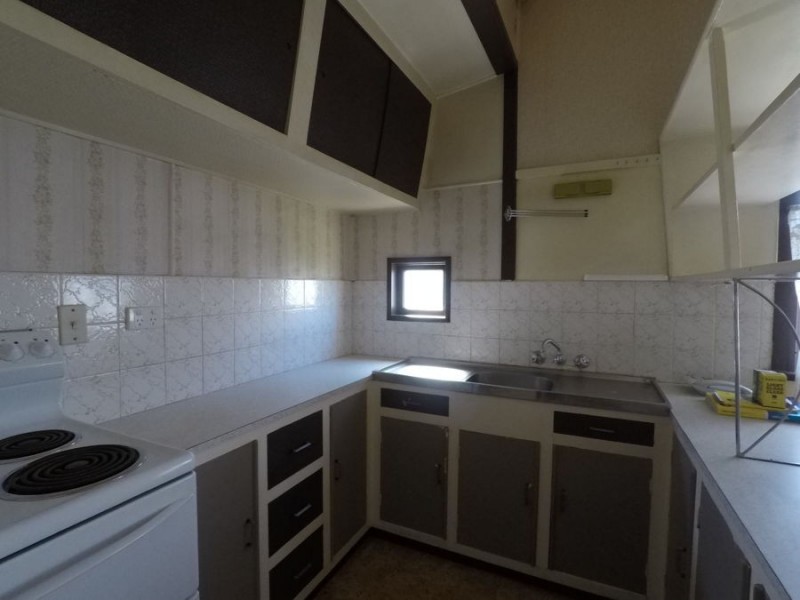 17 Priest Street, Rockville QLD 4350