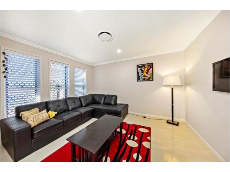 226 Spring Street, Middle Ridge QLD 4350