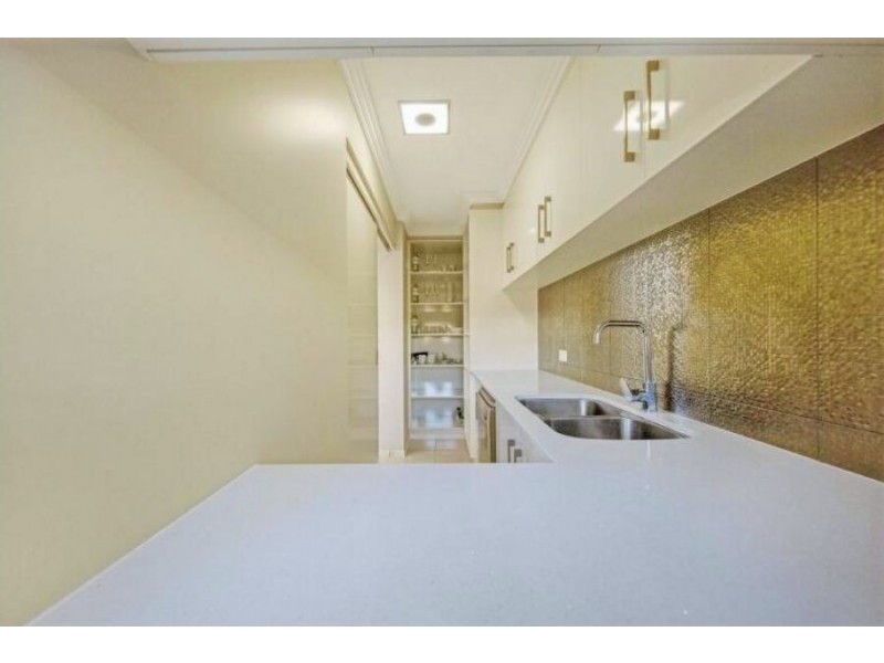 226 Spring Street, Middle Ridge QLD 4350