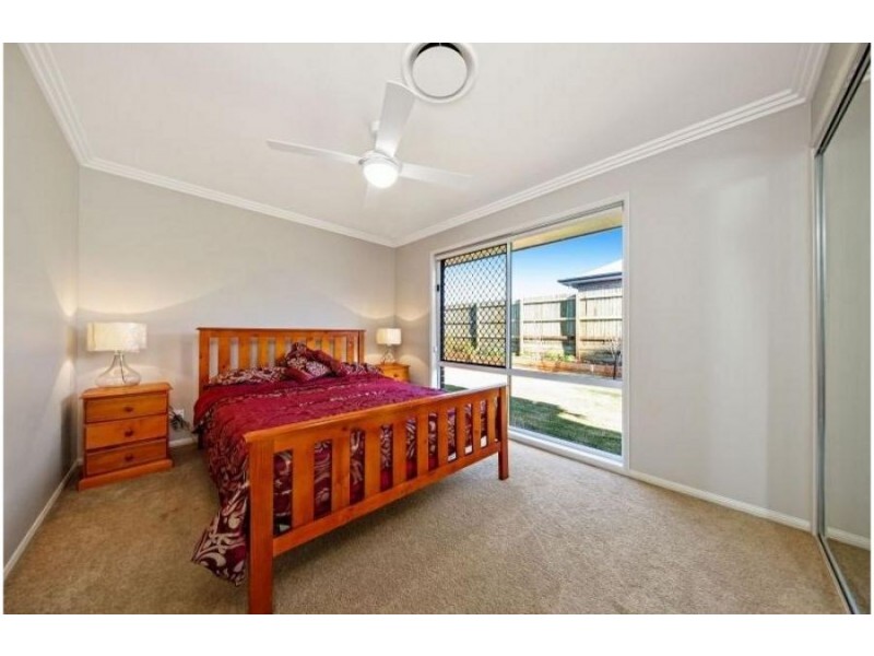 226 Spring Street, Middle Ridge QLD 4350