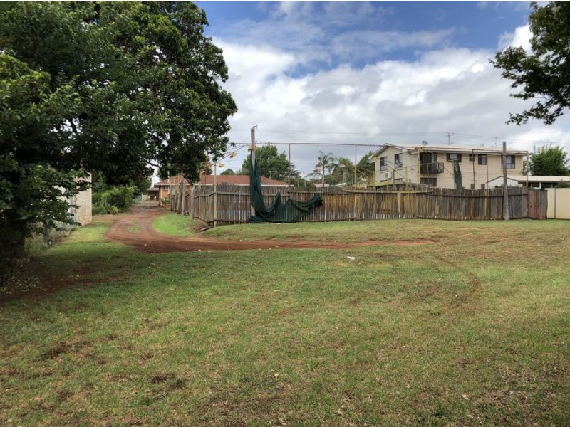 457 Alderley Street, Harristown QLD 4350