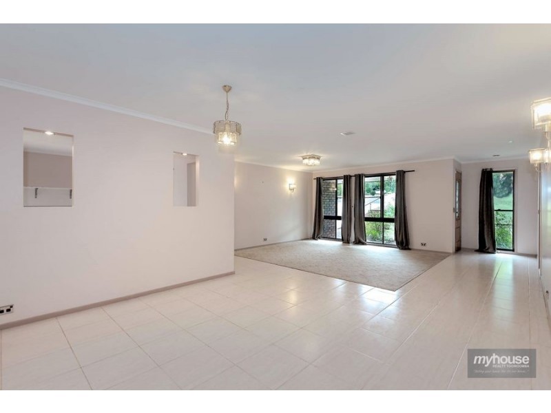 11 Boshammer Street, Rangeville QLD 4350