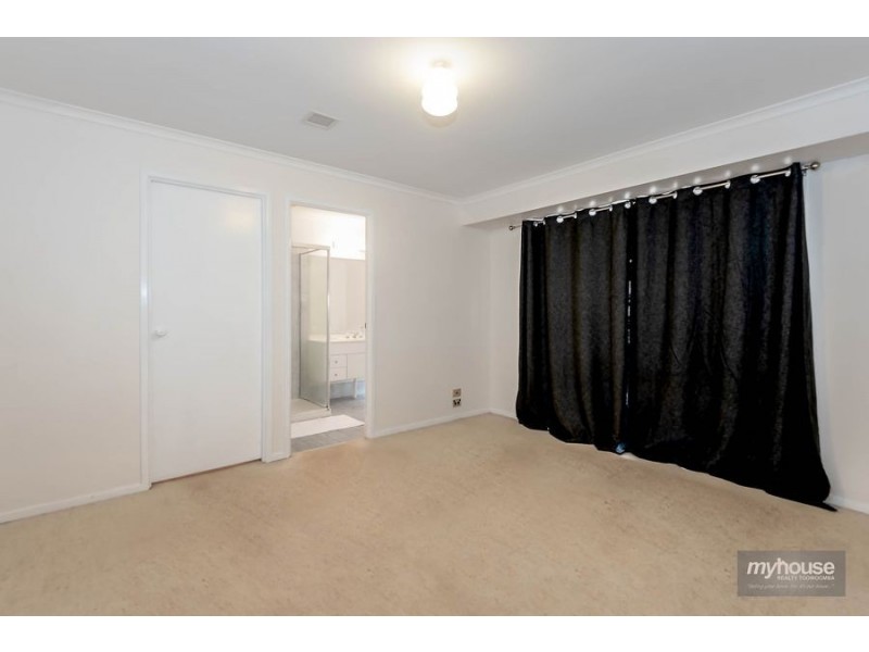 11 Boshammer Street, Rangeville QLD 4350