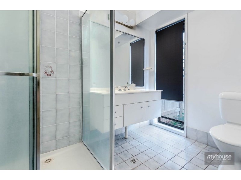 11 Boshammer Street, Rangeville QLD 4350