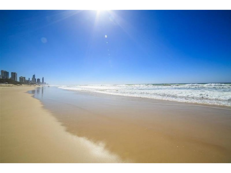 41 Cronulla Avenue, Mermaid Beach QLD 4218