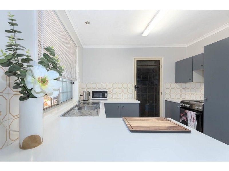 2 Chardonnay Street, Wilsonton Heights QLD 4350