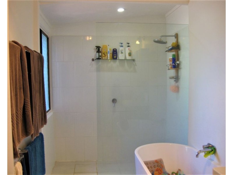 20 Drayton Road, Harristown QLD 4350