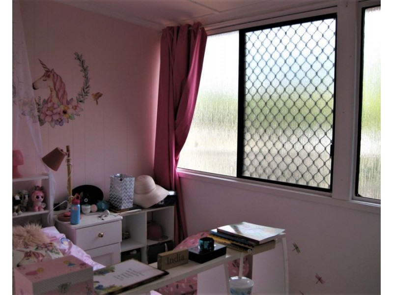 20 Drayton Road, Harristown QLD 4350