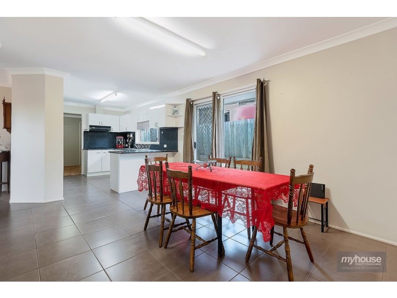 2 Baird street, Kearneys Spring QLD 4350