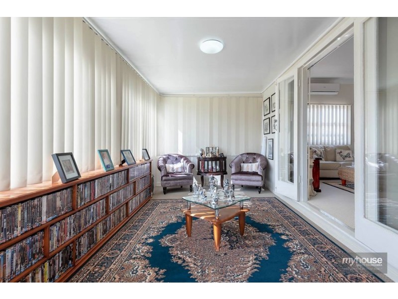 301 Tor Street, Wilsonton QLD 4350