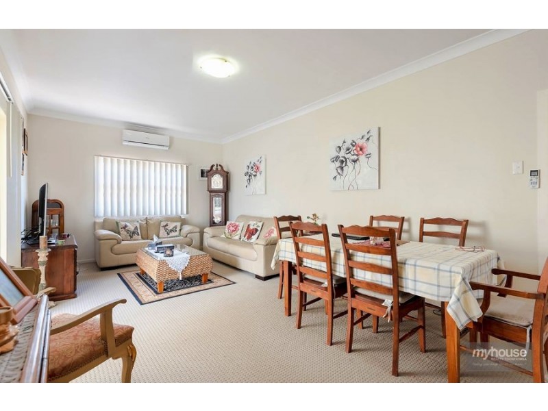 301 Tor Street, Wilsonton QLD 4350