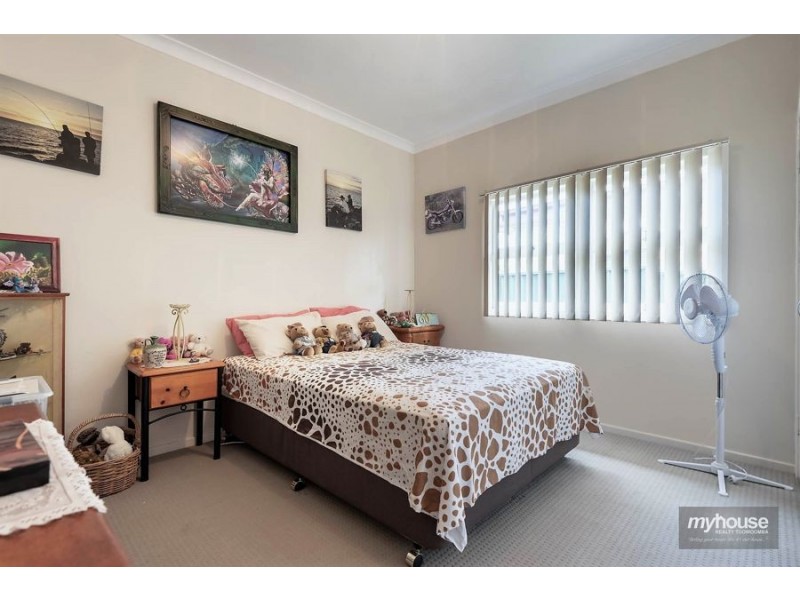 301 Tor Street, Wilsonton QLD 4350