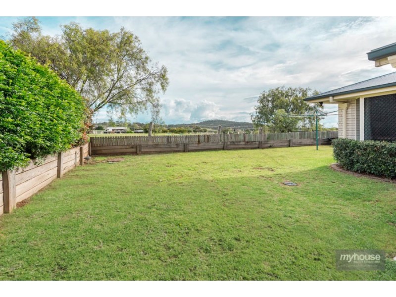 34 Wareena Crescent, Glenvale QLD 4350