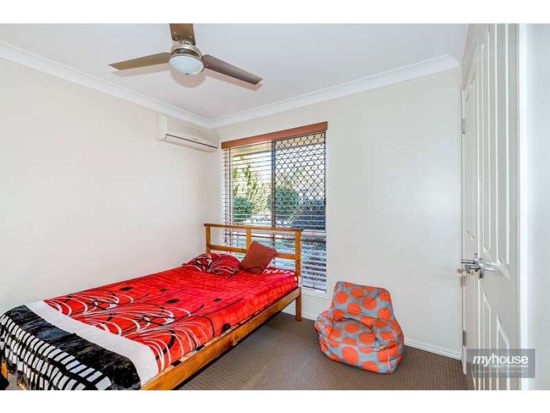 35 Willowburn Drive, Rockville QLD 4350