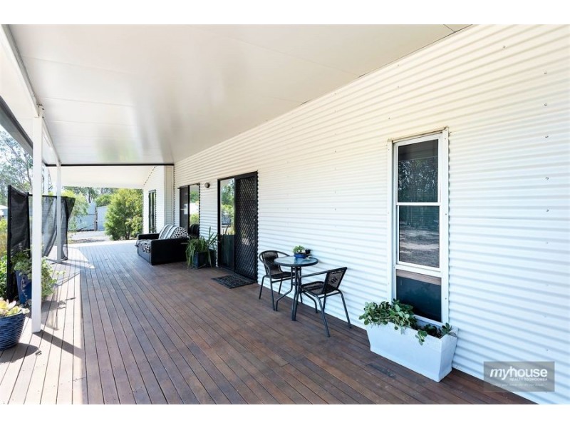 8 Glencoe Road, Withcott QLD 4352