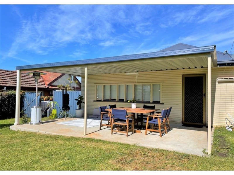7 Drayton Road, Harristown QLD 4350