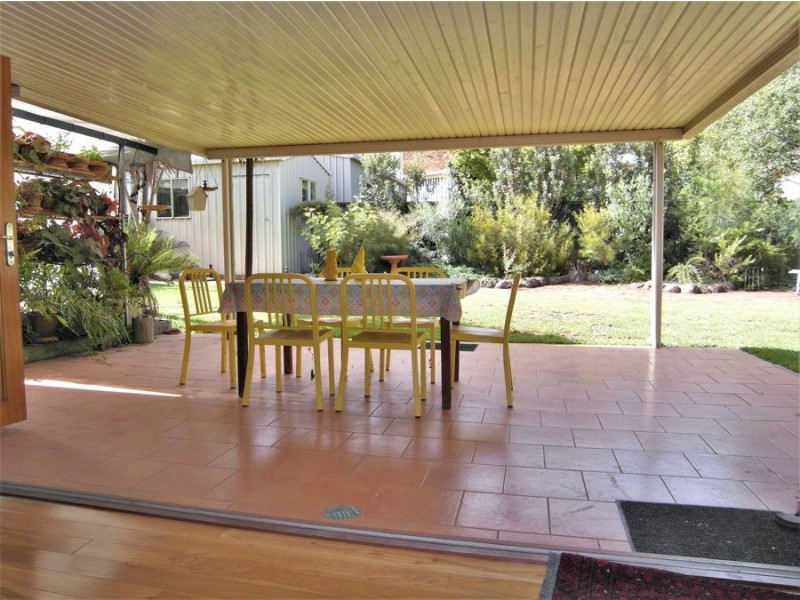 8 Cooloola Drive, Rangeville QLD 4350