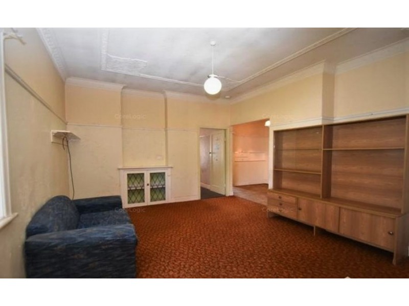 107 West Street, Newtown QLD 4350