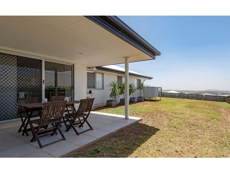 1 Honeyeater Drive, Highfields QLD 4352