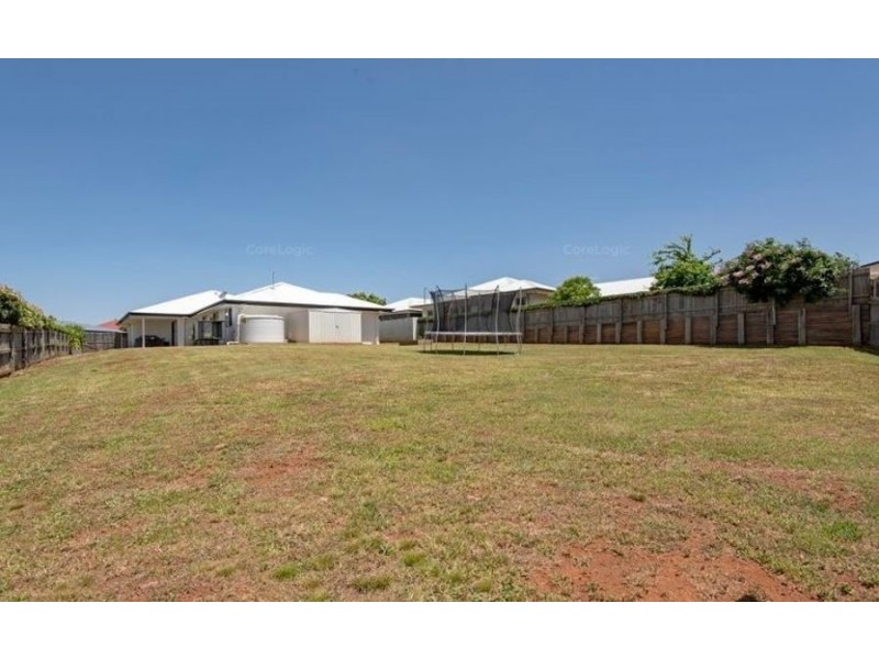 1 Honeyeater Drive, Highfields QLD 4352