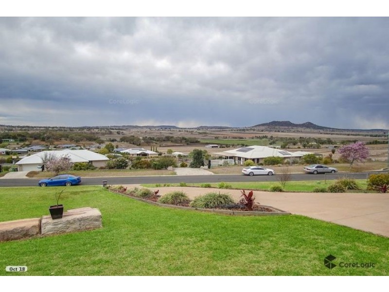 11 Panorama Crescent, Gowrie Junction QLD 4352