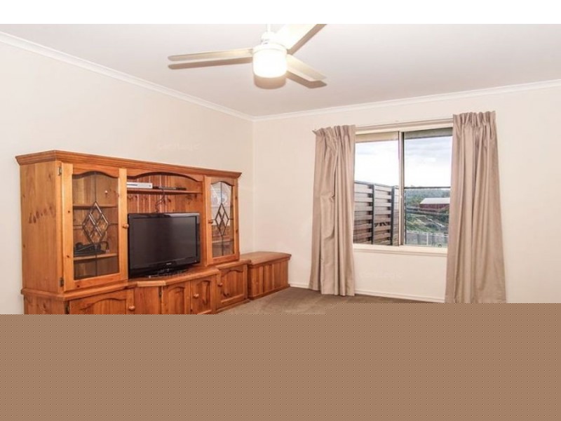 11 Panorama Crescent, Gowrie Junction QLD 4352