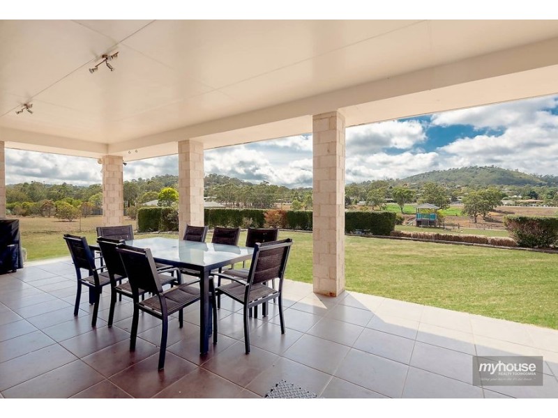 5 Northerly Drive, Hodgson Vale QLD 4352