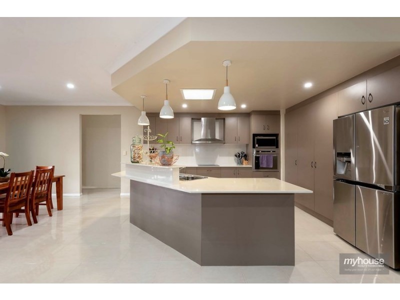 5 Northerly Drive, Hodgson Vale QLD 4352