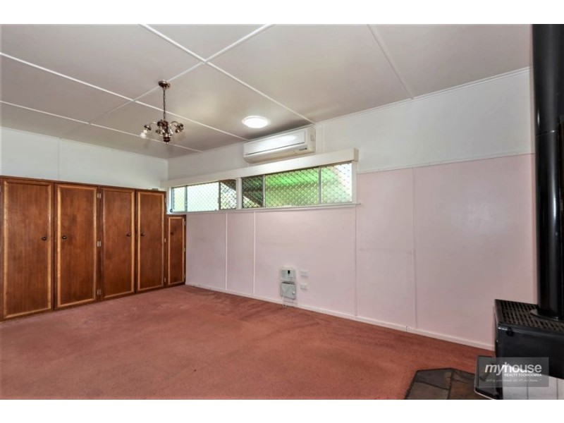 30 Gregory Street, Harlaxton QLD 4350