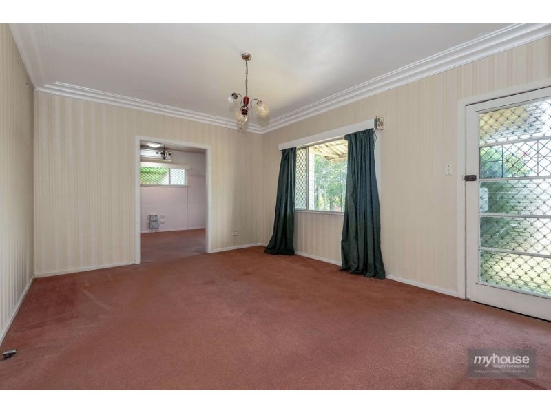 30 Gregory Street, Harlaxton QLD 4350