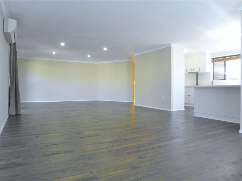 16 Hazel Street, Centenary Heights QLD 4350