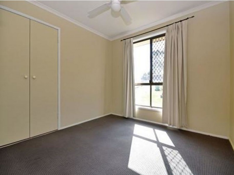 8 Bhutan Court, Newtown QLD 4350