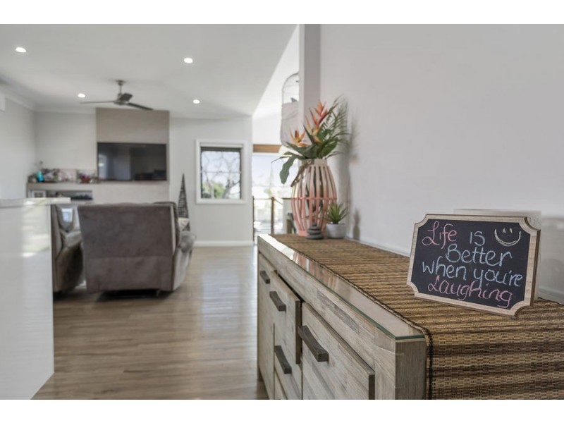 44 Llewellyn Street, Centenary Heights QLD 4350