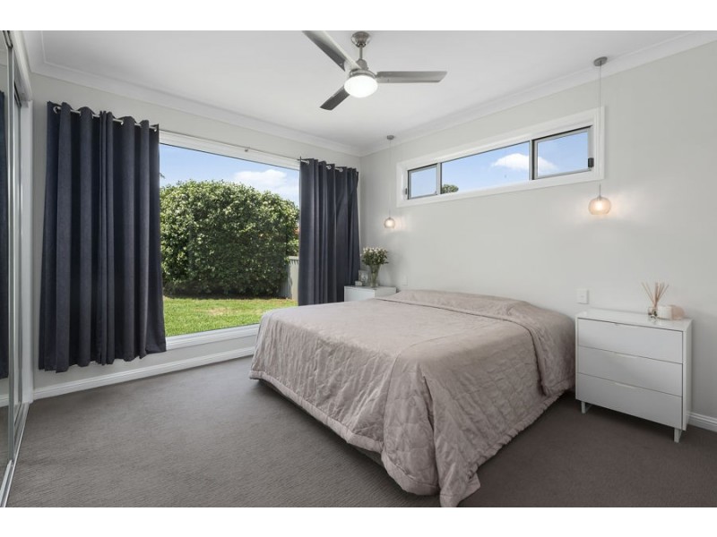 44 Llewellyn Street, Centenary Heights QLD 4350