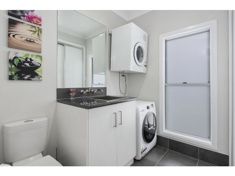 44 Llewellyn Street, Centenary Heights QLD 4350