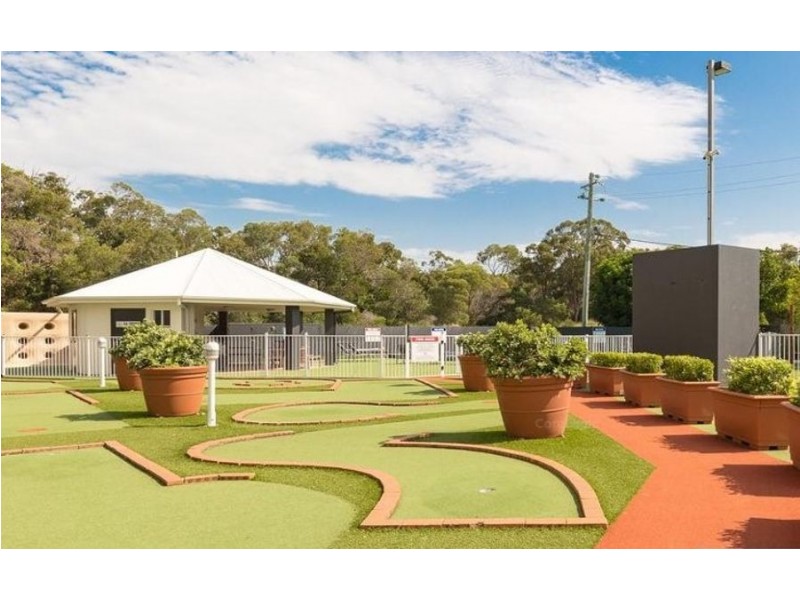 9/1-3 Links Court, Woorim QLD 4507