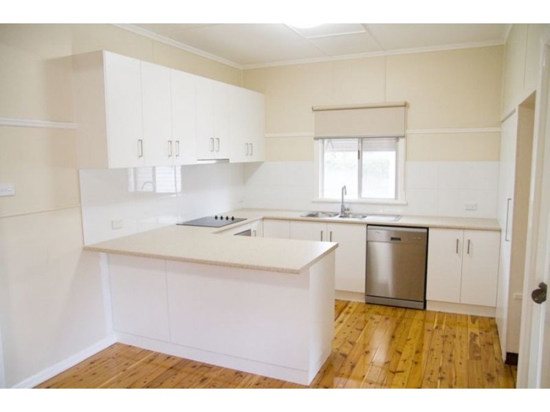 3a Warwick Street, Harristown QLD 4350