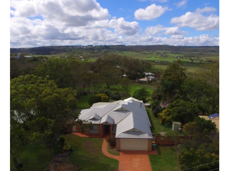 12 Tower Crescent, Gowrie Junction QLD 4352