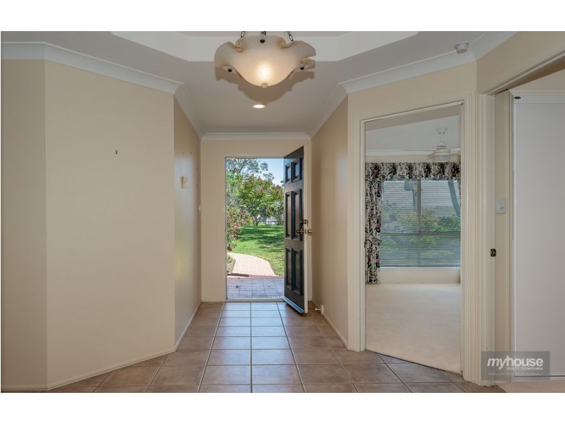 12 Tower Crescent, Gowrie Junction QLD 4352