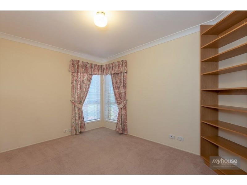 12 Tower Crescent, Gowrie Junction QLD 4352