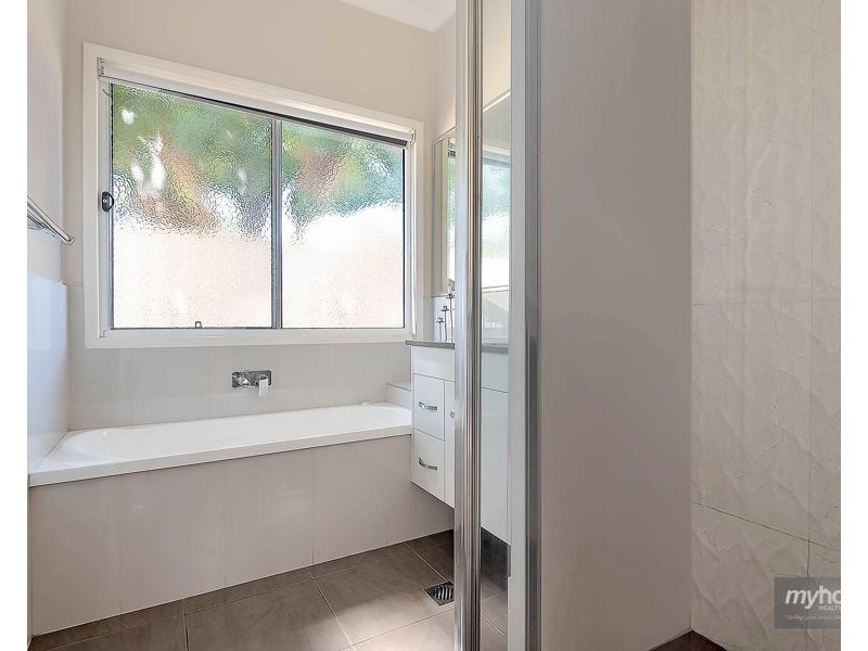 124c Holberton Street, Newtown QLD 4350
